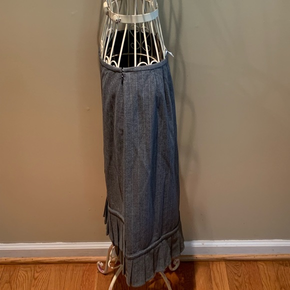 LOFT Gray Pinstripe Ruffled Skirt - Picture 2 of 4